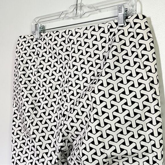 J. McLaughlin Geometric Double Zip
Up Pant Black White 14 Crop Ankle High Rise - Picture 7 of 10